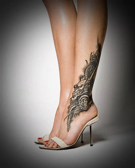 Hot thigh tattoos women